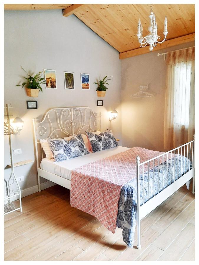 לינה וארוחת בוקר Trecasali La Casina מראה חיצוני תמונה