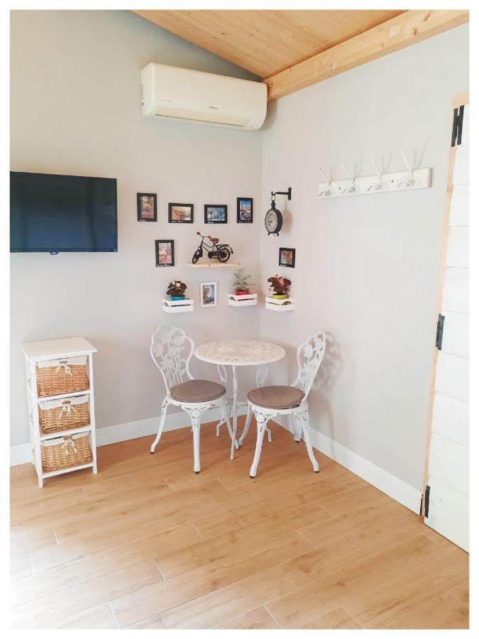 לינה וארוחת בוקר Trecasali La Casina מראה חיצוני תמונה